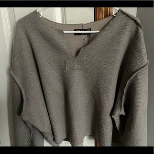 gray ribbed long sleeve sweater